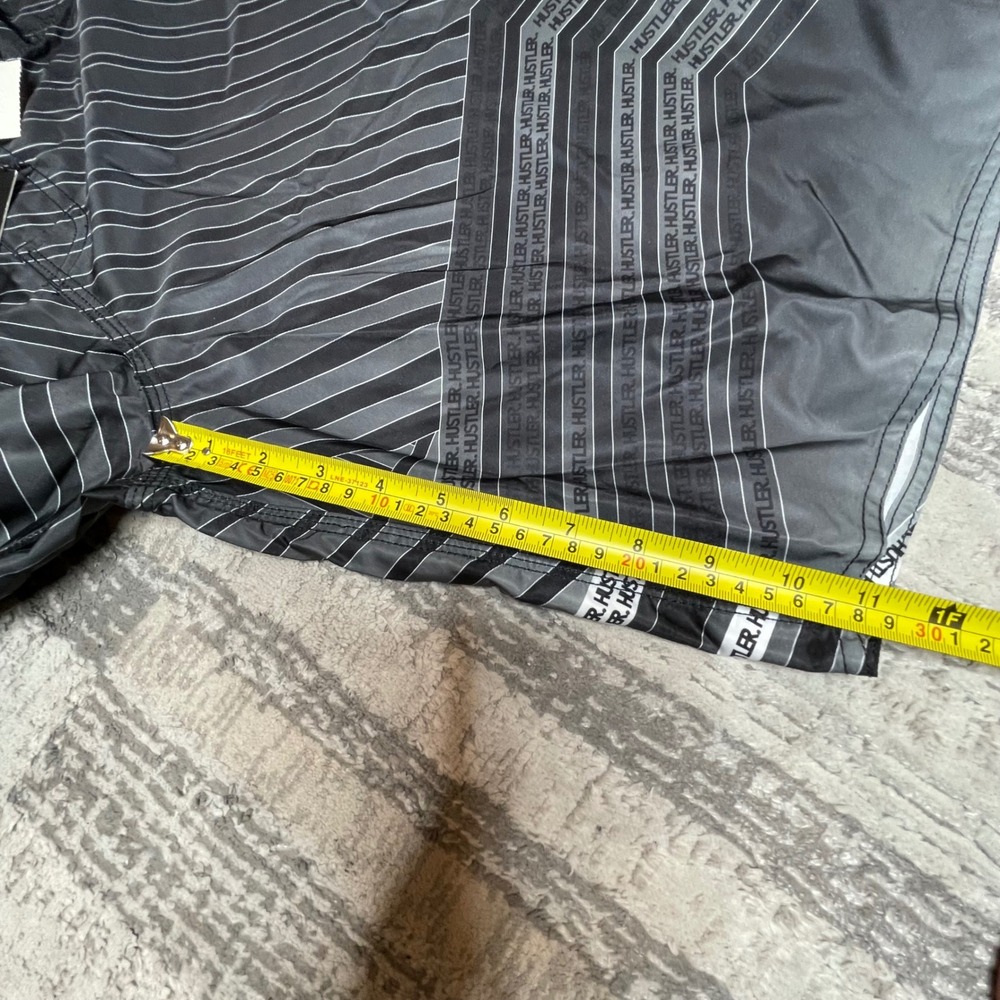 NEW Y2K Hustler Striped Board Shorts Black Grey Geometric Swim Trunks Mens 32 - Picture 5 of 5